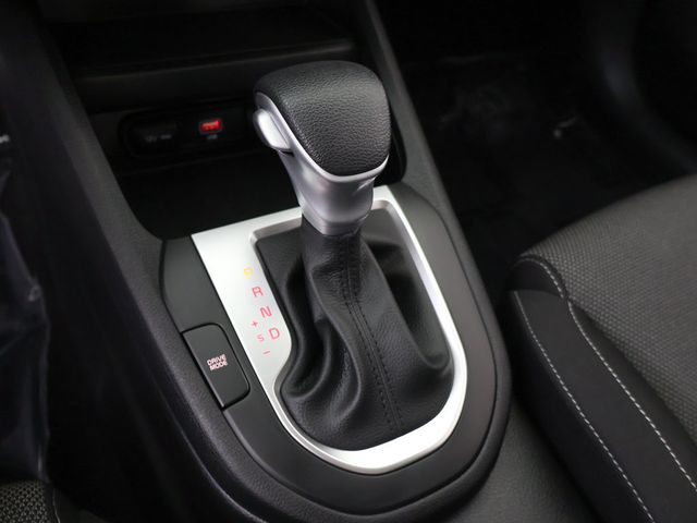 2023 Kia Forte LXS IVT - 23085774 - 44