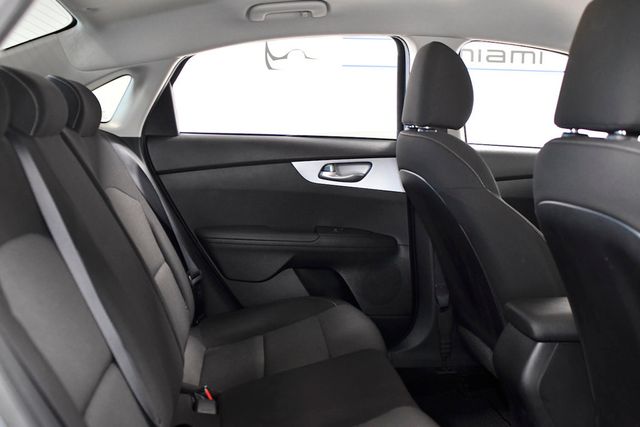2023 Kia Forte LXS IVT - 22582451 - 13