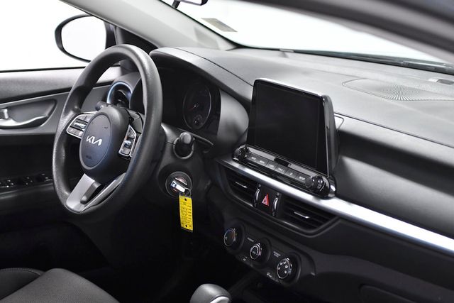 2023 Kia Forte LXS IVT - 22582451 - 16