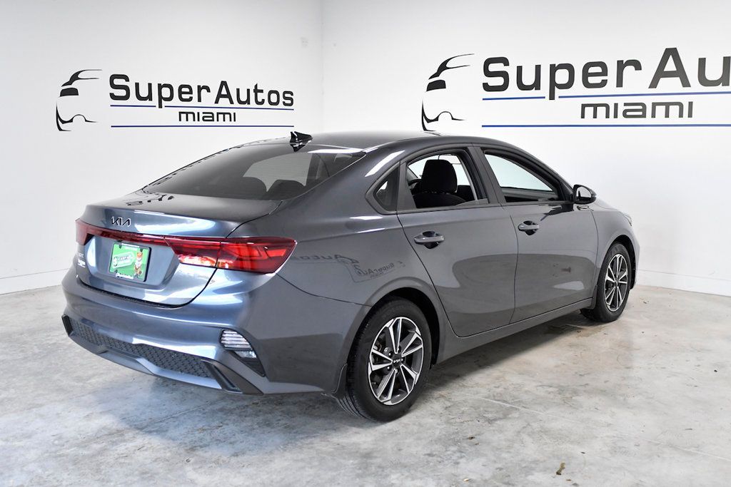 2023 Kia Forte LXS IVT - 22582451 - 3