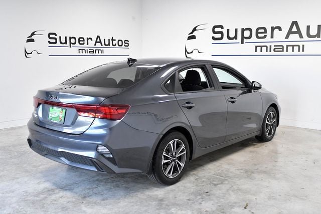 2023 Kia Forte LXS IVT - 22582451 - 3