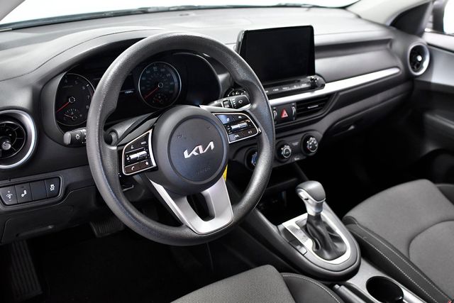 2023 Kia Forte LXS IVT - 22582451 - 7