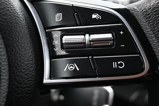 2023 Kia Forte LXS IVT - 23020556 - 22