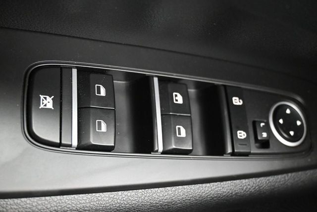 2023 Kia Forte LXS IVT - 23020556 - 26
