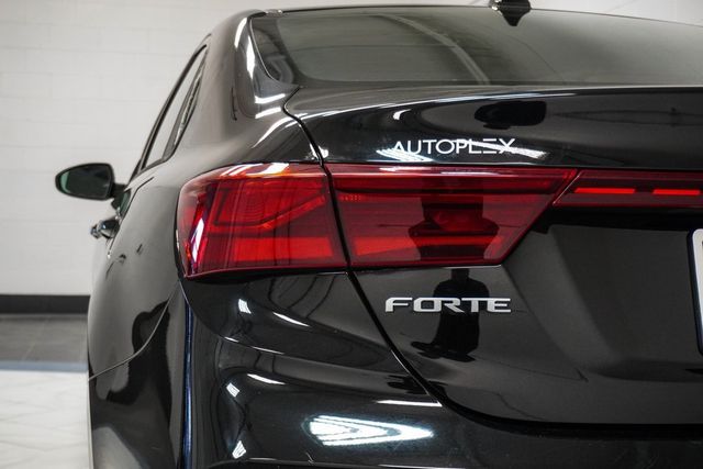 2023 Kia Forte LXS IVT - 22931838 - 38