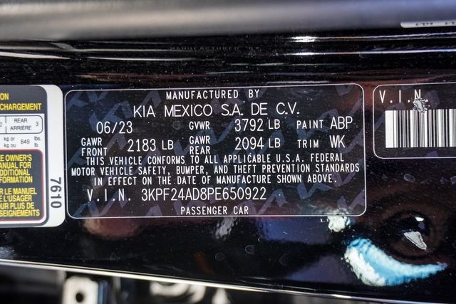 2023 Kia Forte LXS IVT - 22931838 - 41