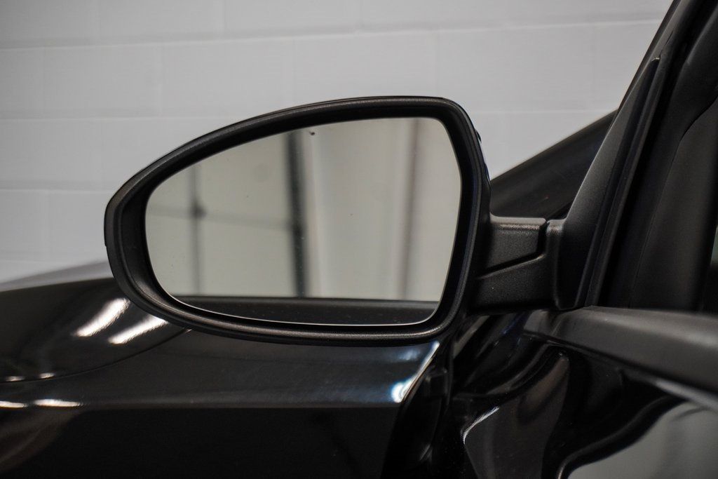 2023 Kia Forte LXS photo 3