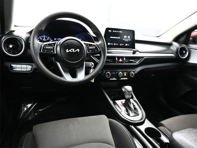 2023 Kia Forte LXS photo 15