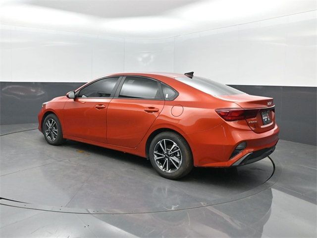2023 Kia Forte LXS photo 30