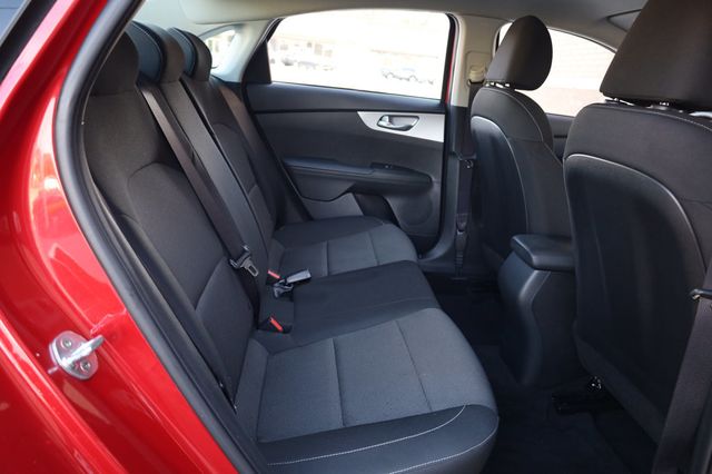 2023 Kia Forte LXS IVT - 22972609 - 20