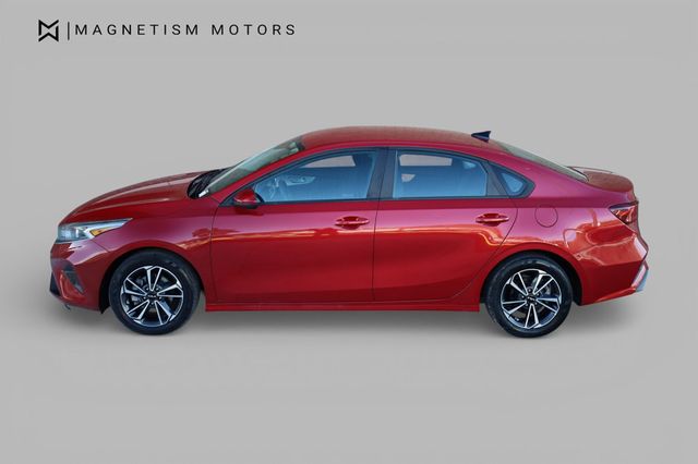 2023 Kia Forte LXS IVT - 22972609 - 2