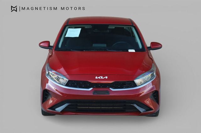 2023 Kia Forte LXS IVT - 22972609 - 4