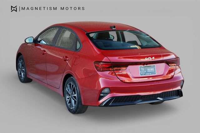 2023 Kia Forte LXS IVT - 22972609 - 8