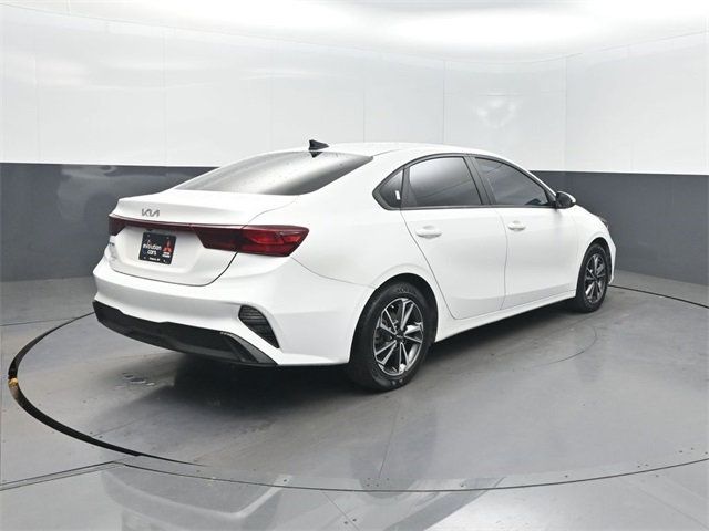 2023 Kia Forte LXS IVT - 22957971 - 31