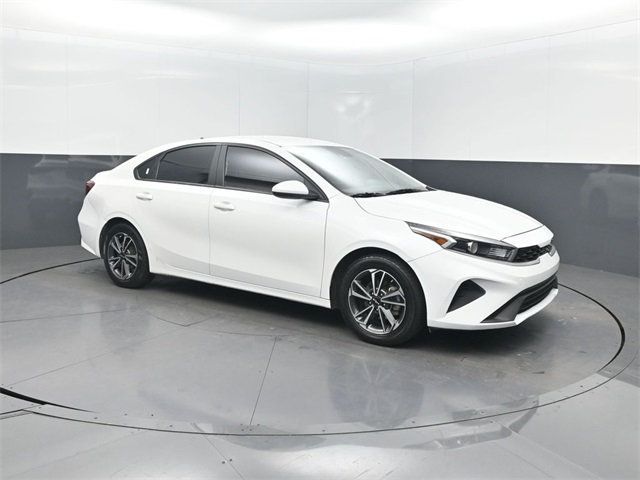 2023 Kia Forte LXS IVT - 22957971 - 33