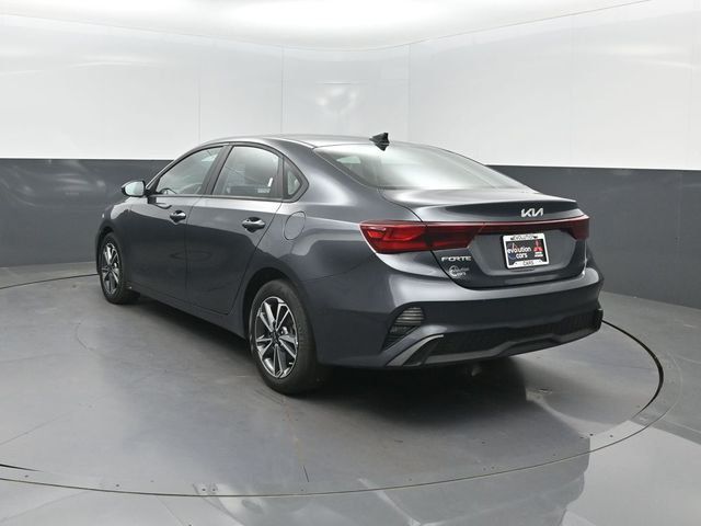 2023 Kia Forte LXS IVT - 23015238 - 2