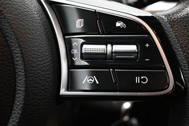 2023 Kia Forte LXS IVT - 23031249 - 16
