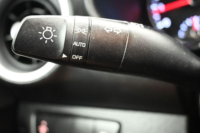 2023 Kia Forte LXS IVT - 23031249 - 17