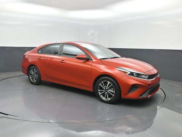 2023 Kia Forte LXS IVT - 23031249 - 30