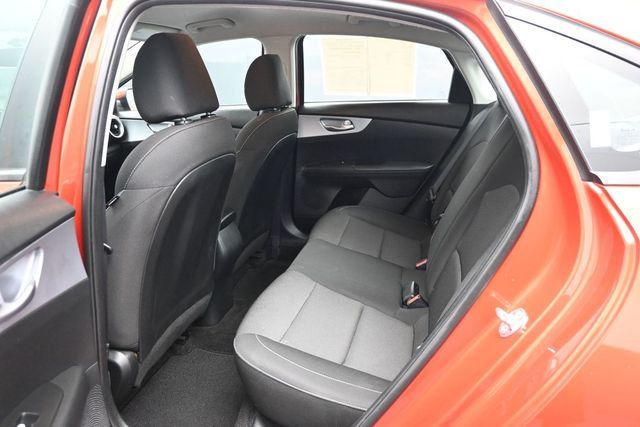 2023 Kia Forte LXS IVT - 23031249 - 6