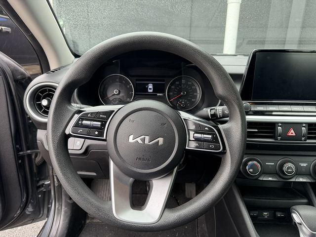 2023 Kia Forte LXS IVT - 23031628 - 15