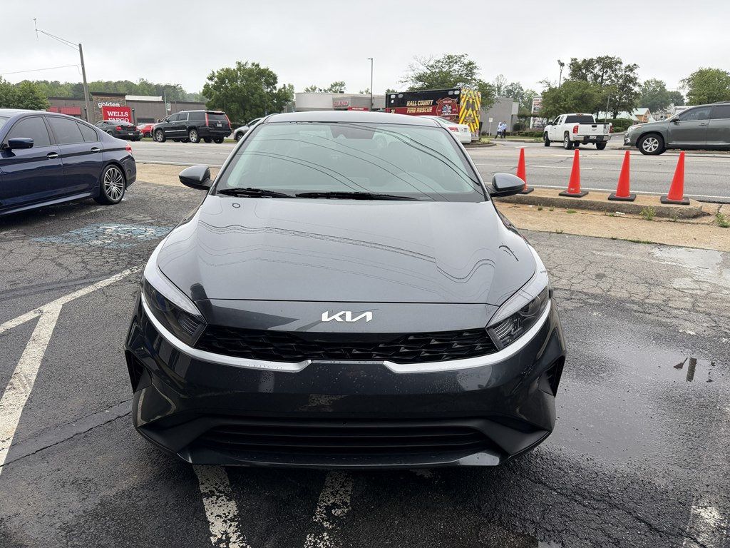2023 Kia Forte LXS IVT - 23031628 - 1