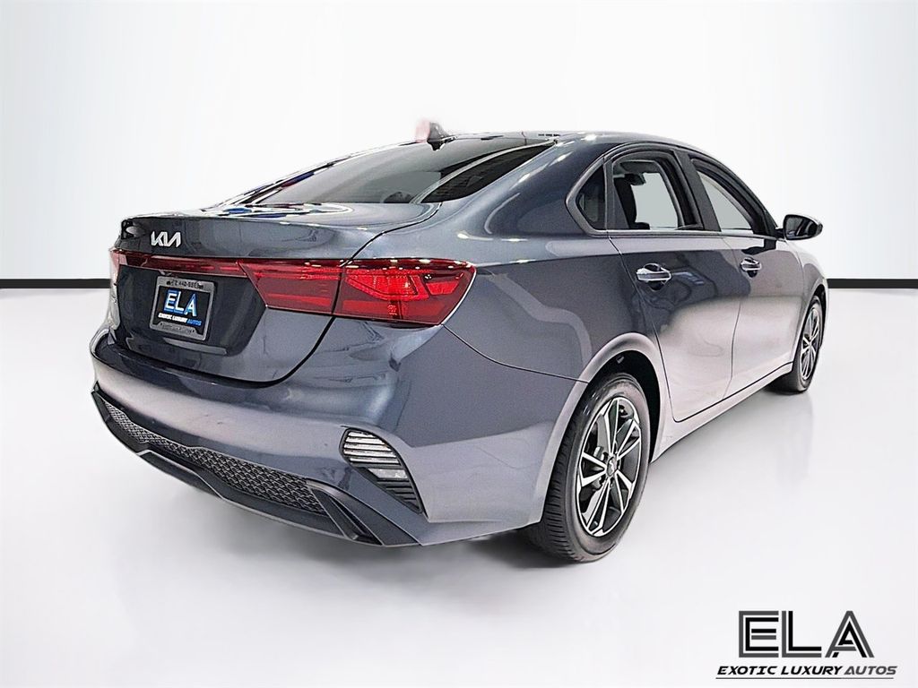 2023 Kia Forte LXS IVT - 23031628 - 43