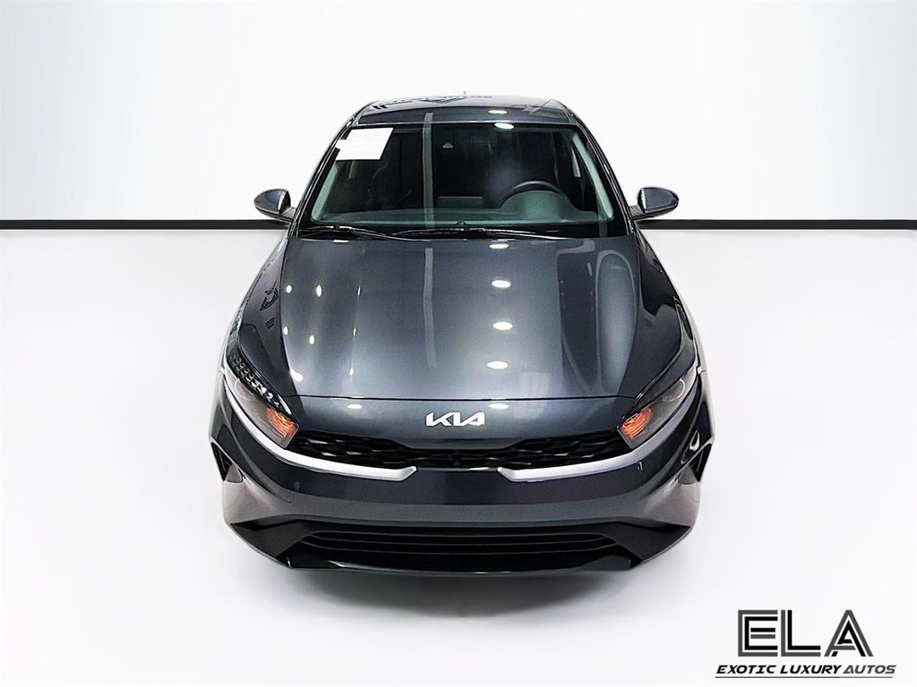 2023 Kia Forte LXS IVT - 23031628 - 48