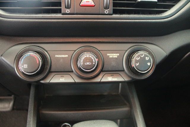2023 Kia Forte LXS IVT - 23071643 - 14