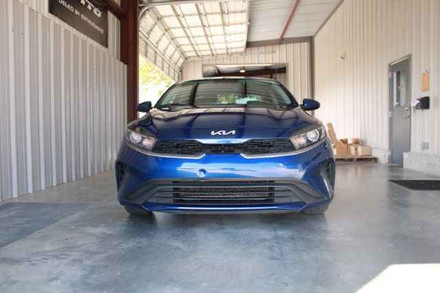 2023 Kia Forte LXS IVT - 23071643 - 2