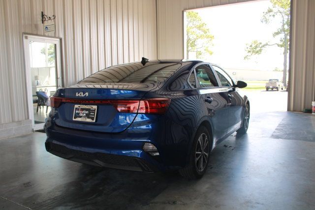 2023 Kia Forte LXS IVT - 23071643 - 5