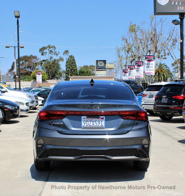 2023 Kia Forte LXS IVT - 23012601 - 3