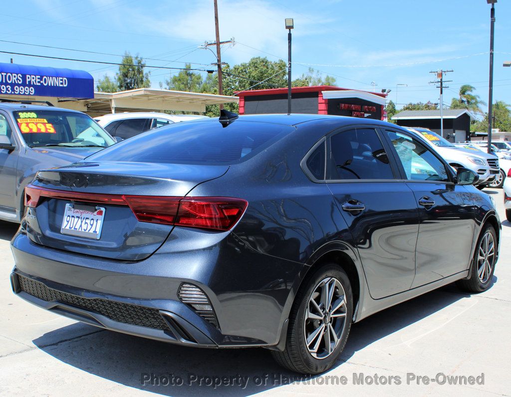 2023 Kia Forte LXS IVT - 23012601 - 5