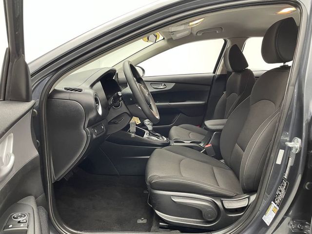 2023 Kia Forte LXS IVT - 22956548 - 11
