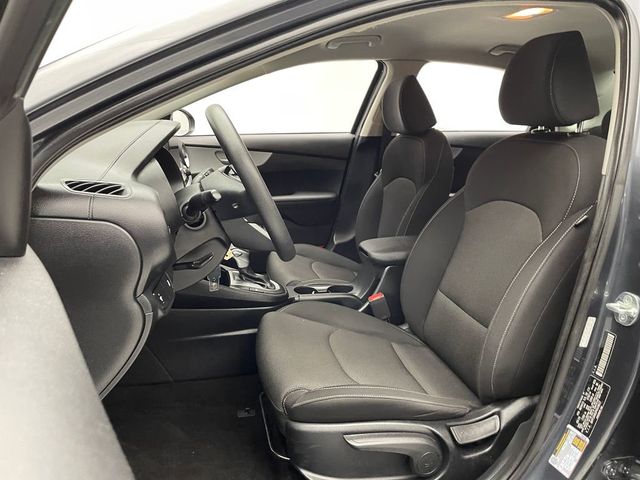 2023 Kia Forte LXS IVT - 22956548 - 12