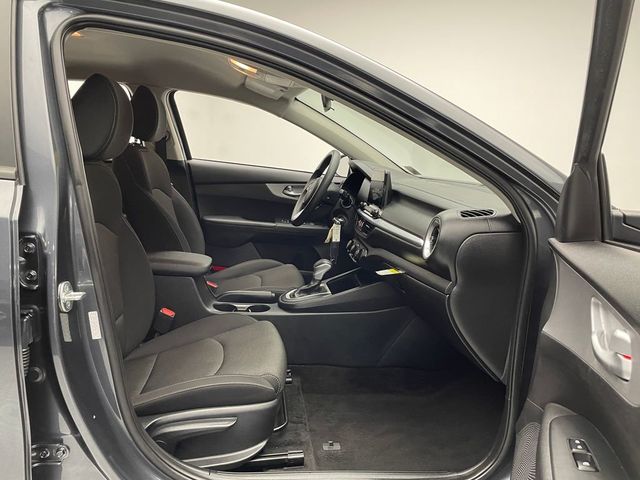 2023 Kia Forte LXS IVT - 22956548 - 15
