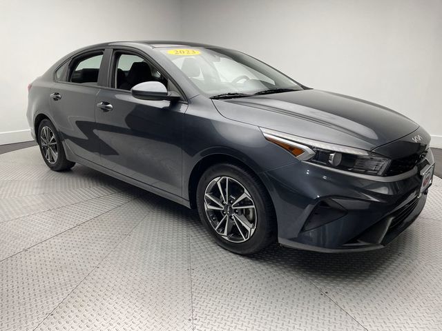 2023 Kia Forte LXS IVT - 22956548 - 2