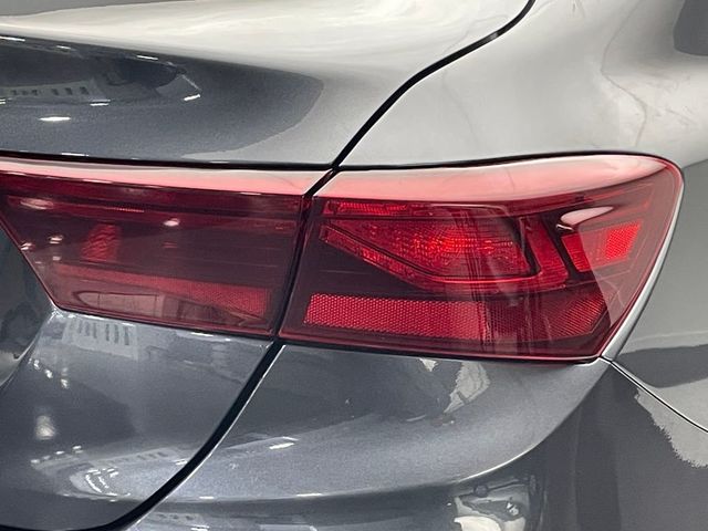 2023 Kia Forte LXS IVT - 22956548 - 37