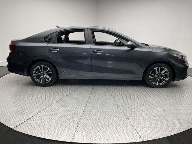 2023 Kia Forte LXS IVT - 22956548 - 3