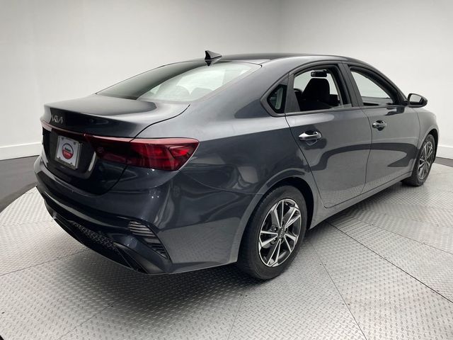 2023 Kia Forte LXS IVT - 22956548 - 4