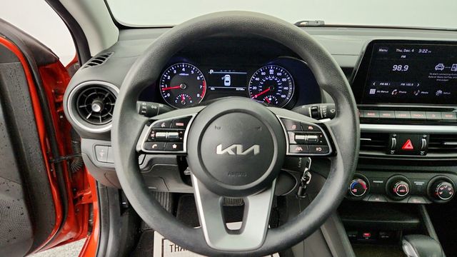 2023 Kia Forte LXS IVT - 22955095 - 9