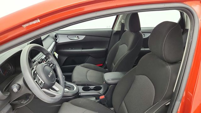 2023 Kia Forte LXS IVT - 22955095 - 14