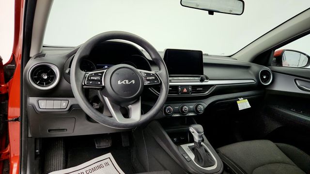 2023 Kia Forte LXS IVT - 22955095 - 8