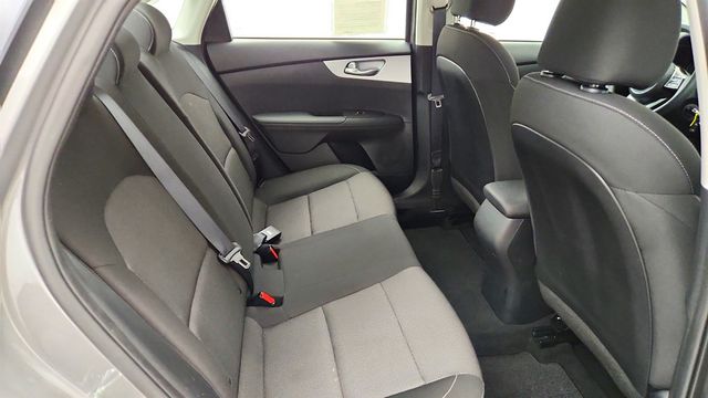 2023 Kia Forte LXS IVT - 23033762 - 21