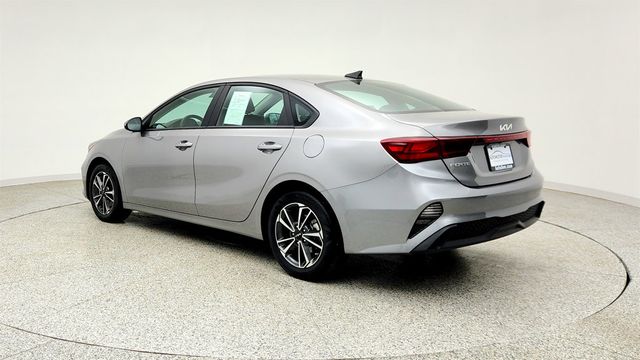 2023 Kia Forte LXS IVT - 23033762 - 6