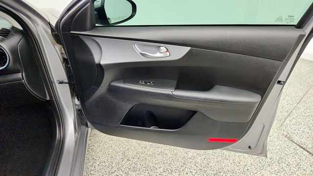 2023 Kia Forte LXS IVT - 23060823 - 24