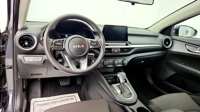 2023 Kia Forte LXS IVT w/ Technology Package - 23030677 - 10