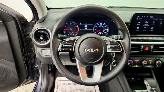2023 Kia Forte LXS IVT w/ Technology Package - 23030677 - 12
