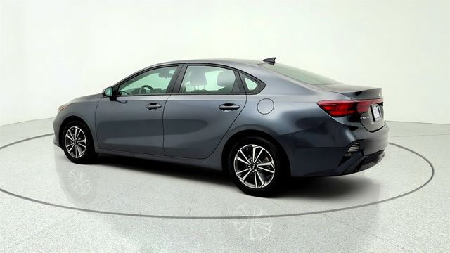 2023 Kia Forte LXS IVT w/ Technology Package - 23030677 - 6