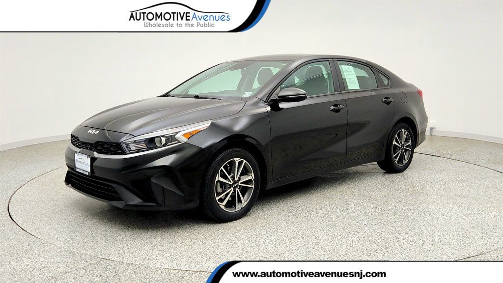 2023 Kia Forte LXS IVT w/ Technology Package - 23034676 | Video 1